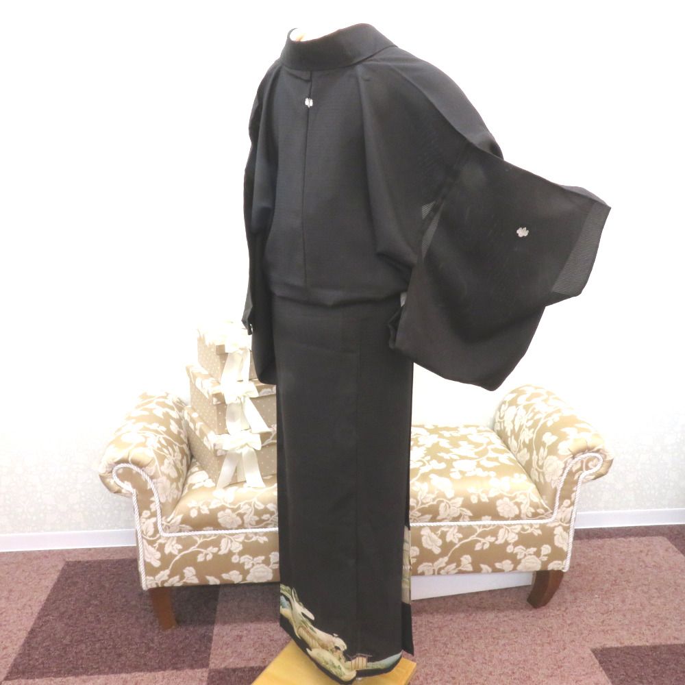 黒留袖 アンティーク 昔着物 正絹 黒 両褄 多色 檜扇 薬玉 宝文様 マルチカラー 金 フォーマル レトロ 明治・大正ロマン ディスプレイ リメイク 身丈152cm 【キモノオフ野々市若松店】 黒留袖 アンティーク 昔着物 正絹 黒 多色 金 扇 鼓 花々 宝文様 刺繍