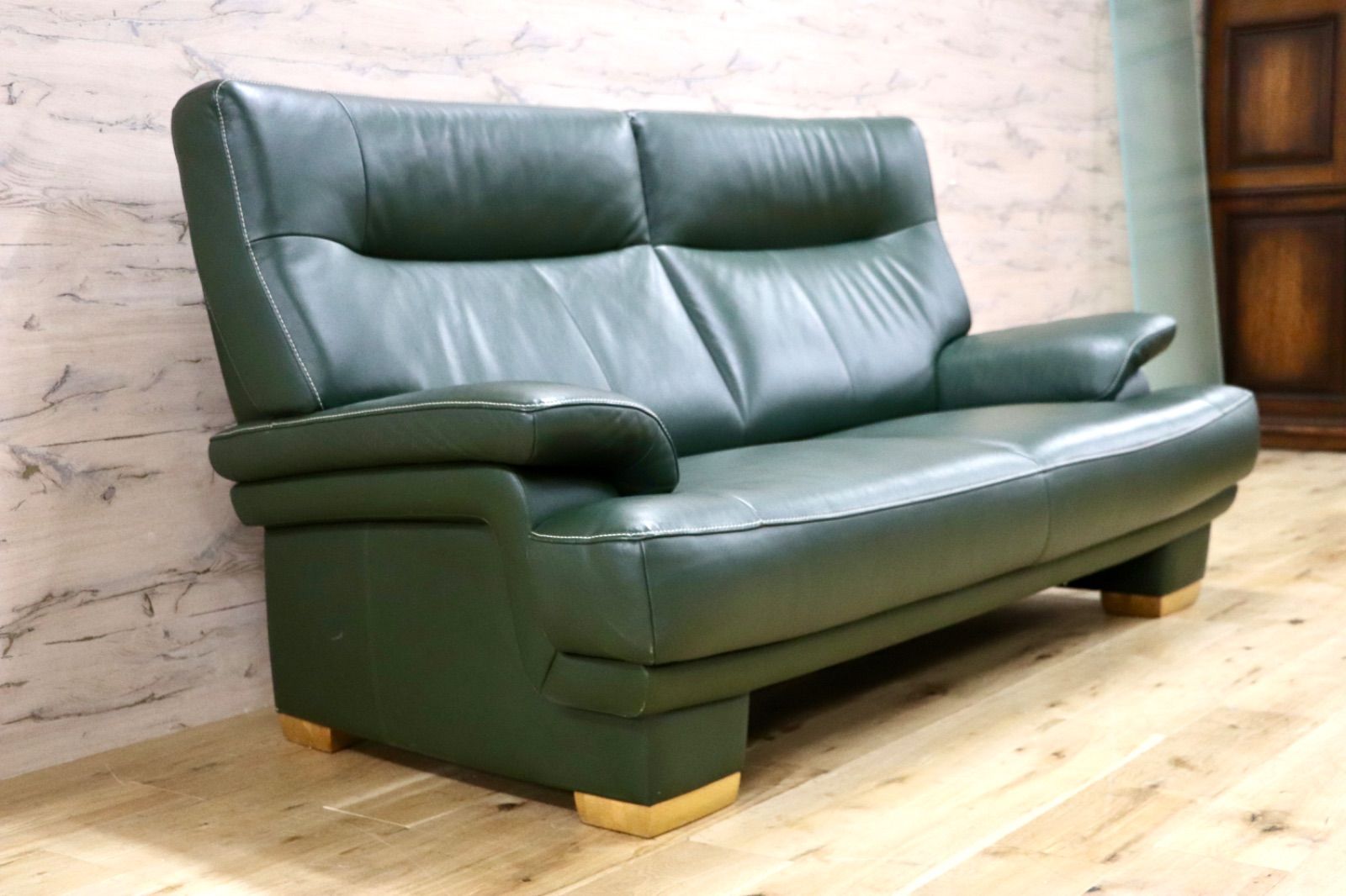 モールドウェーブ