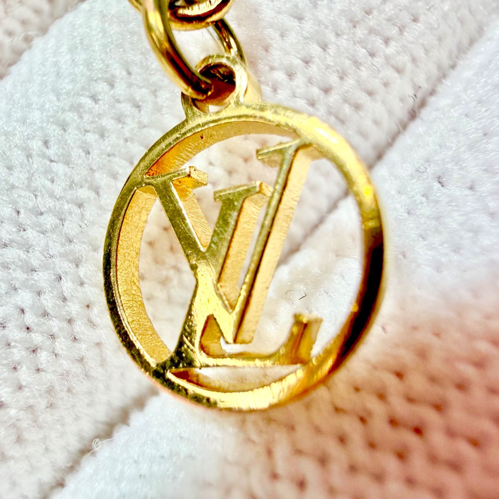 LOUIS VUITTON ルイヴィトン エセンシャルV ゴールド ブレスレット
