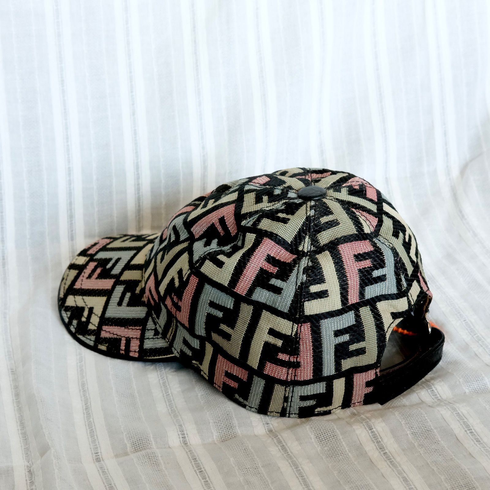 Fendi フェンディ ズッカ柄 ベースボールキャップ 帽子 - メルカリ