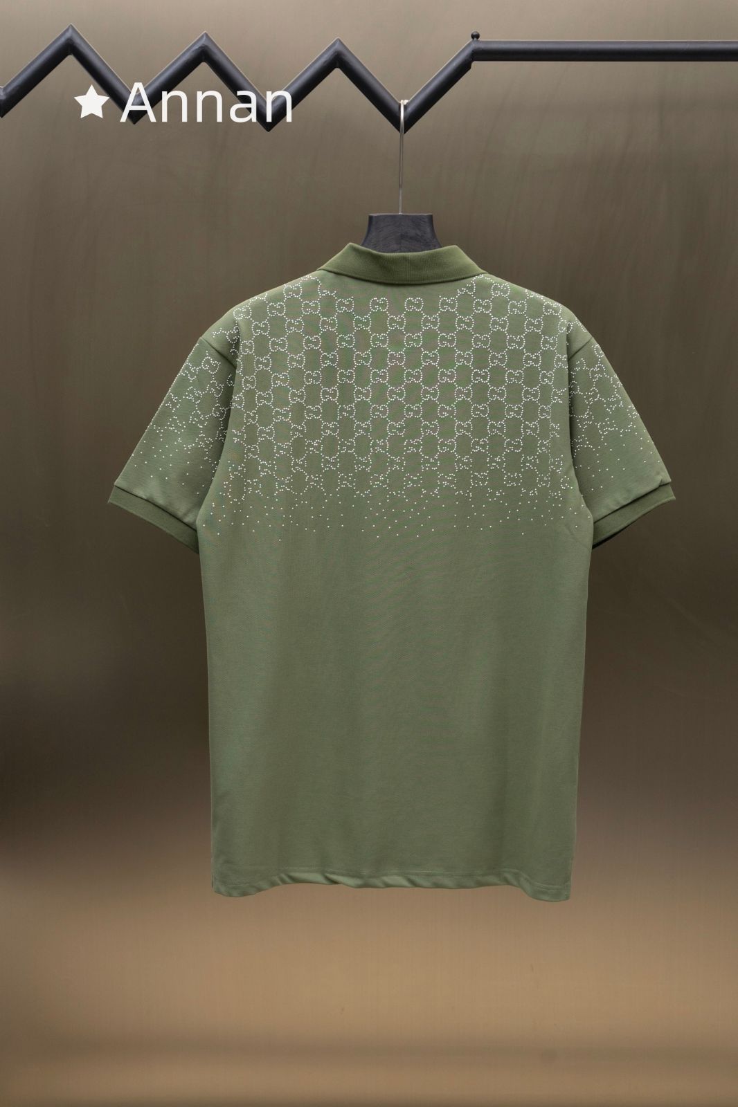 【新品タグ付き】GUCCI ポロシャツ　Tシャツ新品 人気商品 新品 タグ付 GUCCI グッチ ポロシャツ 半袖シャツ POLO