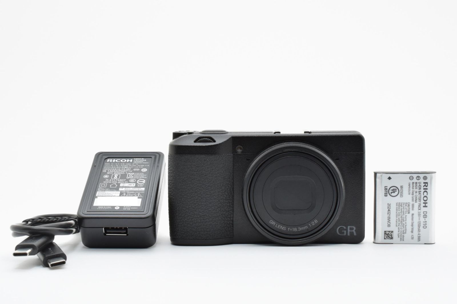 シャッター回数28回！！□極上品□ RICOH GR III デジタルカメラ GRIII