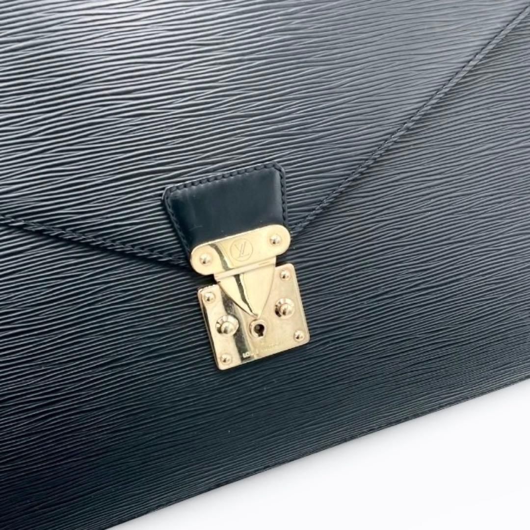ルイヴィトン　コンセイエ 真贋鑑定済み】LOUIS VUITTON ルイヴィトン エピ セルヴィエット