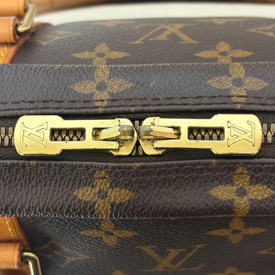 Louis Vuitton ルイヴィトン ポルトドキュマン ヴォワヤージュ 