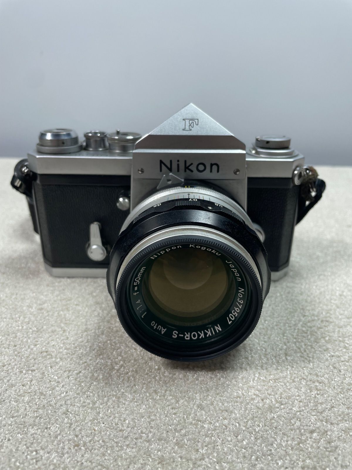 Nikon F 初期型 ボディ + NIKKOR-S Auto 50mm F1.4 レンズ付き G-77