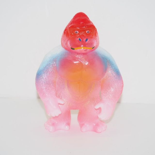 マウント工房 × One Up. マウントゴリラ インディーズ ソフビ人形
