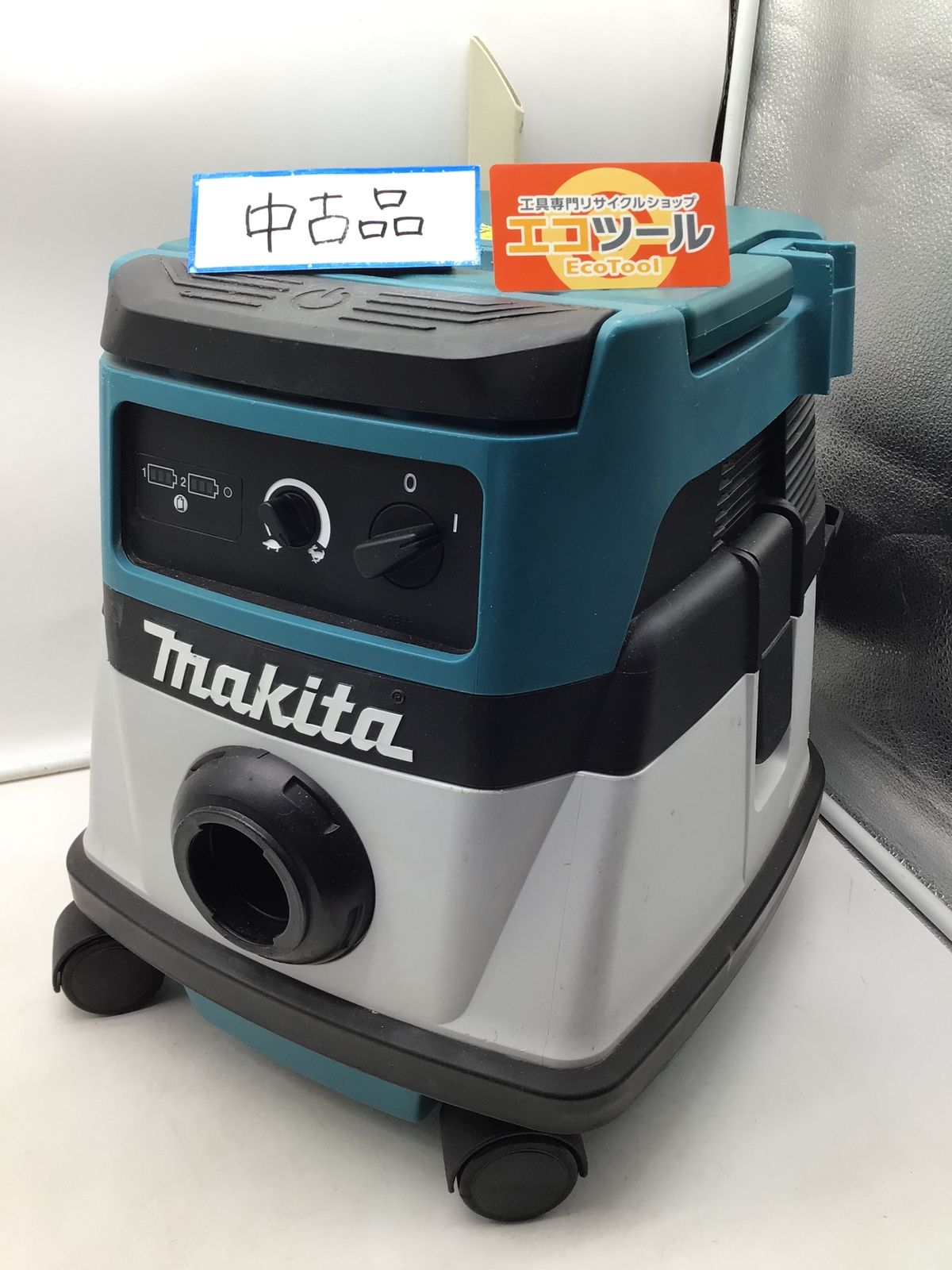 ✨マキタ　中古　VC860D　ハイブリット集じん機　説明書/付属品付き✨うるま市田場✨ マキタ VC860DZ ハイブリッド集じん機 8L 36V(18V+18V) 充電式集じん機