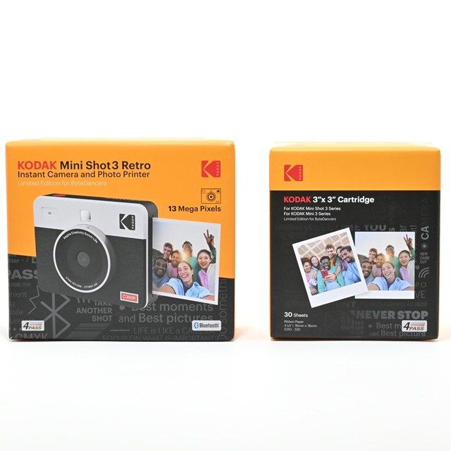 ＜未使用品＞KODAK Mini Shot 3 Retro｜撮ってその場でプリントできる2-in-1インスタントカメラ＆フォトプリンター｜新品未開封｜4PASS方式の高画質プリント対応｜カートリッジ30枚付属モデル