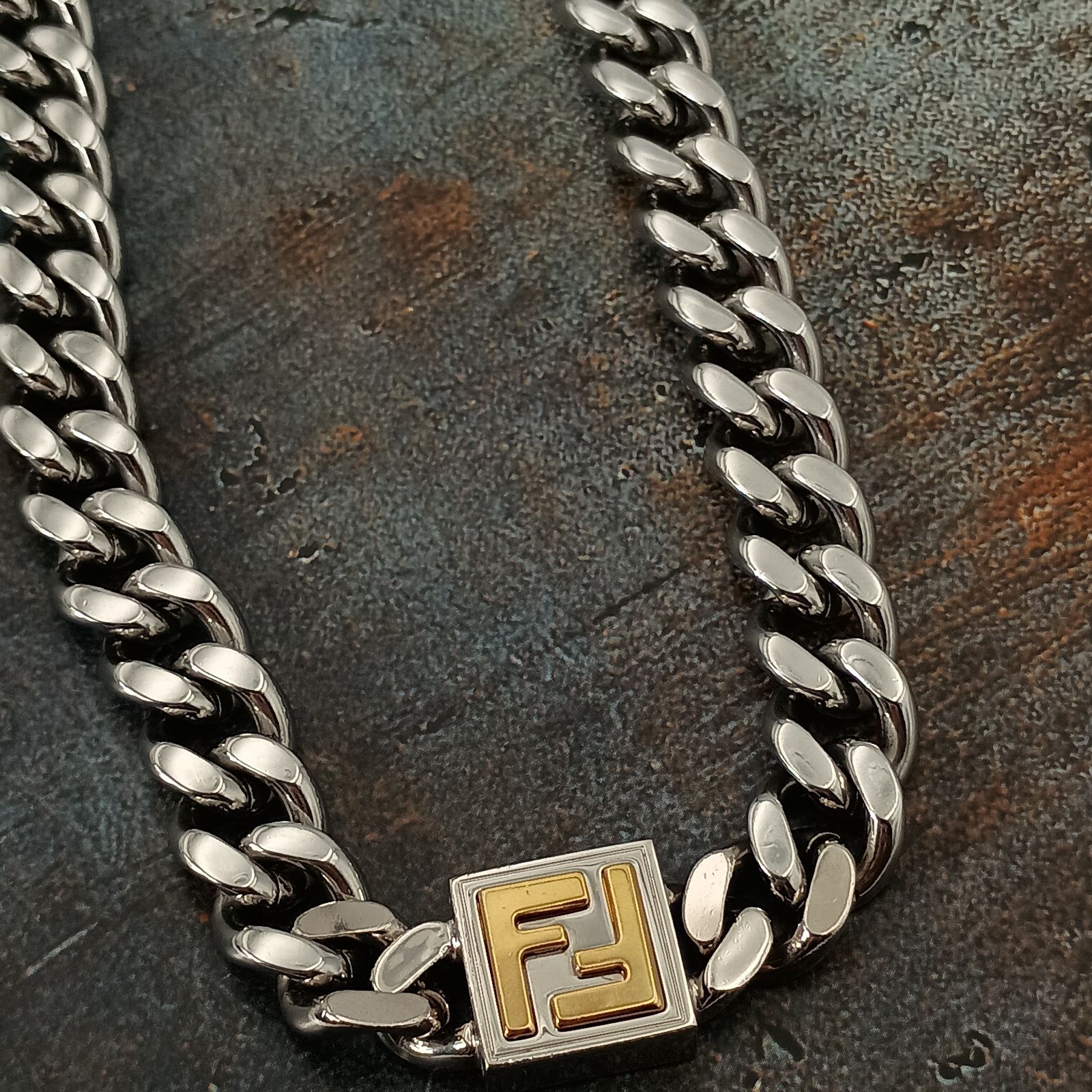 FENDI フェンディ 喜平 チェーンブレス FFゴールドロゴ Lサイズ FENDI フェンディ FFロゴ 喜平チェーン ゴールド ネックレス メンズ