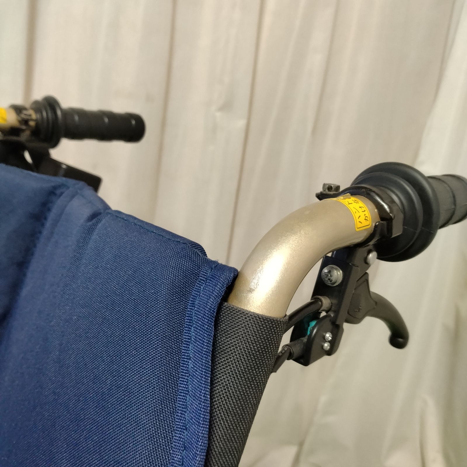 DK-307)ナブテスコ アシストホイールライト NAW-16F-SD-LT 電動車椅子