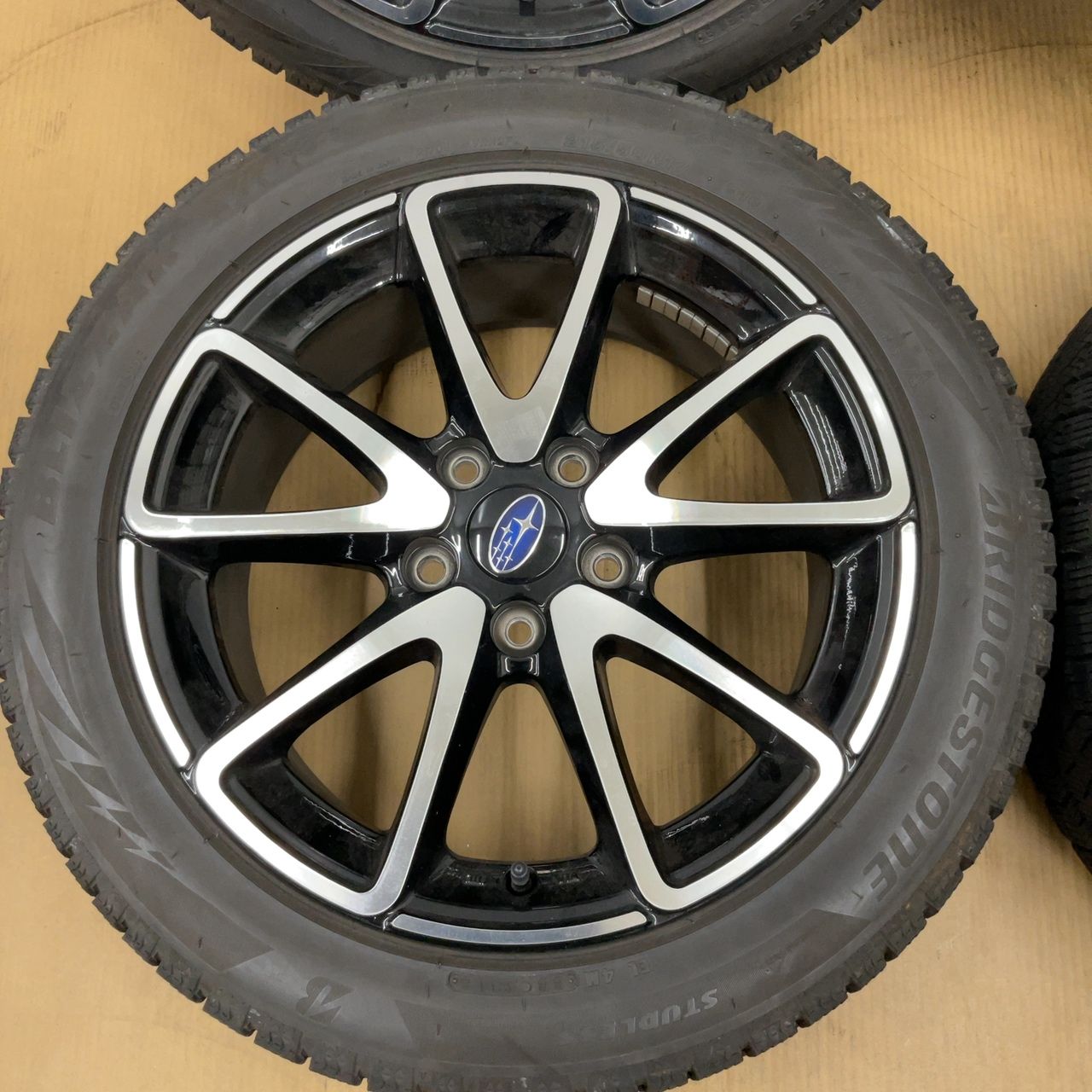 50エスティマ 純正17インチAW トーヨースタッドレス 2022 7~8分山 50エスティマ 純正17インチAW トーヨースタッドレス 2022 7~8分山