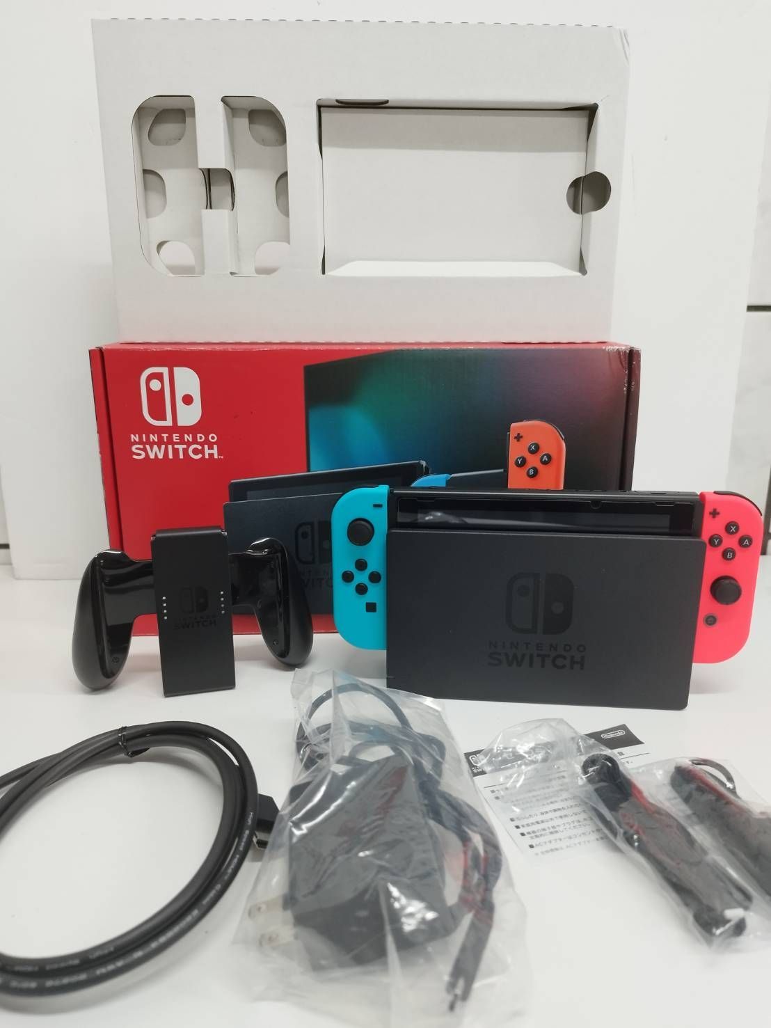 良品】Nintendo Switch HAC-001(-01)/2020年製/バッテリー強化版〈HAD 