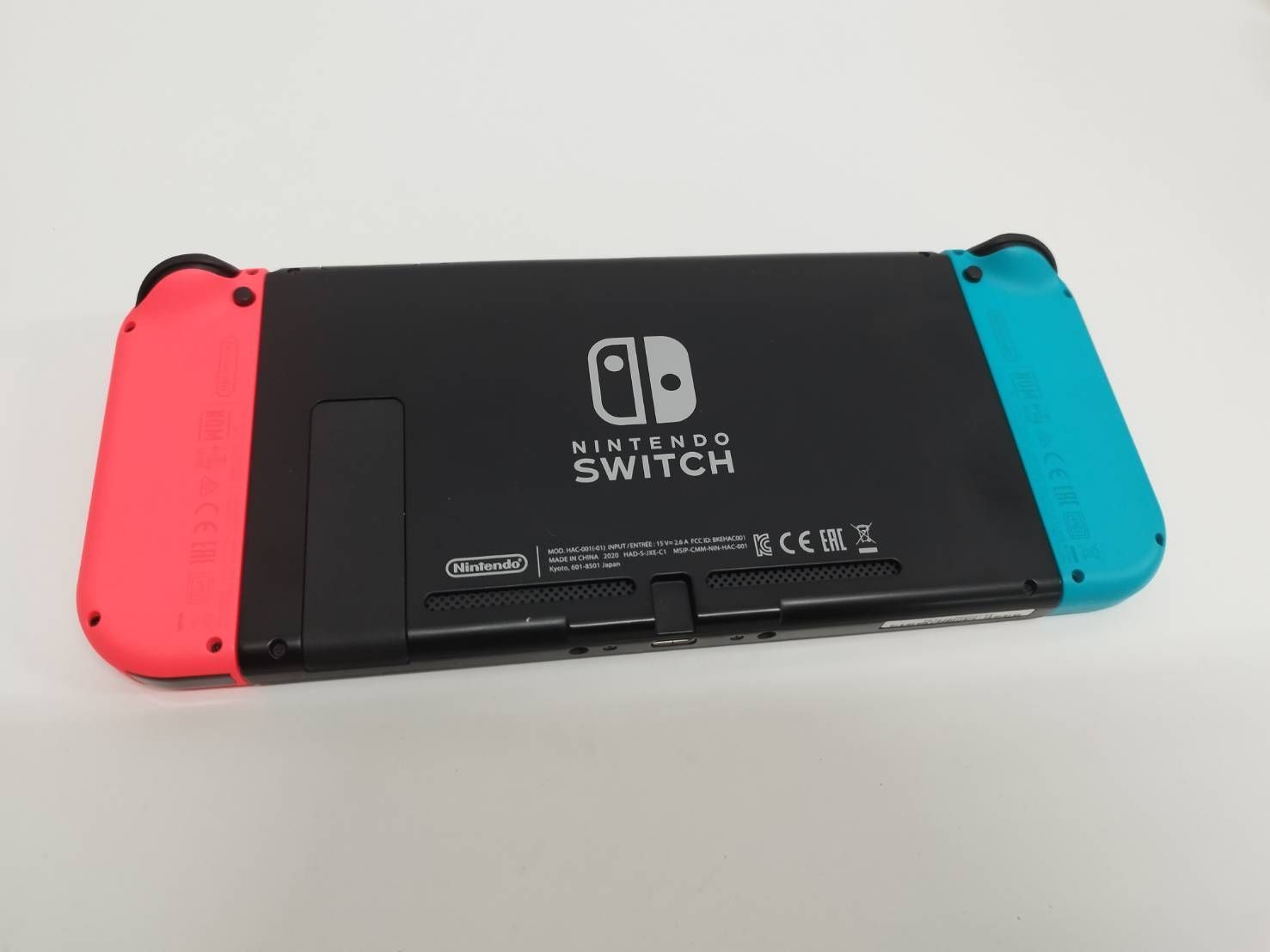 良品】Nintendo Switch HAC-001(-01)/2020年製/バッテリー強化版〈HAD 
