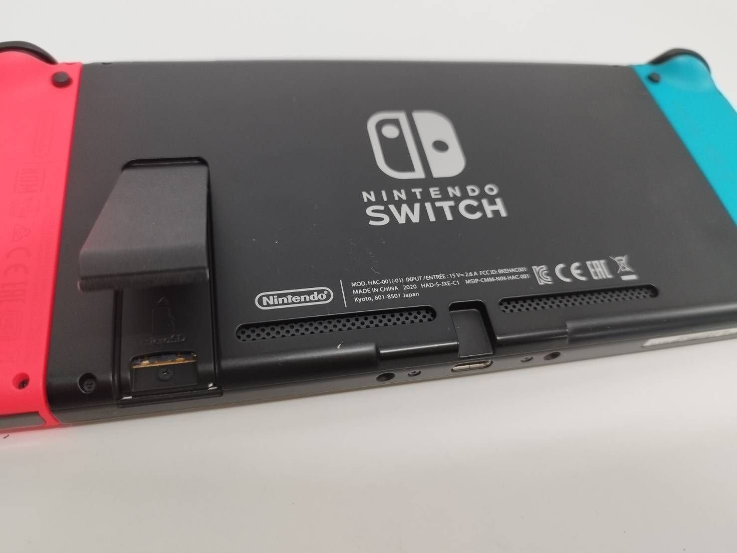 良品】Nintendo Switch HAC-001(-01)/2020年製/バッテリー強化版〈HAD 