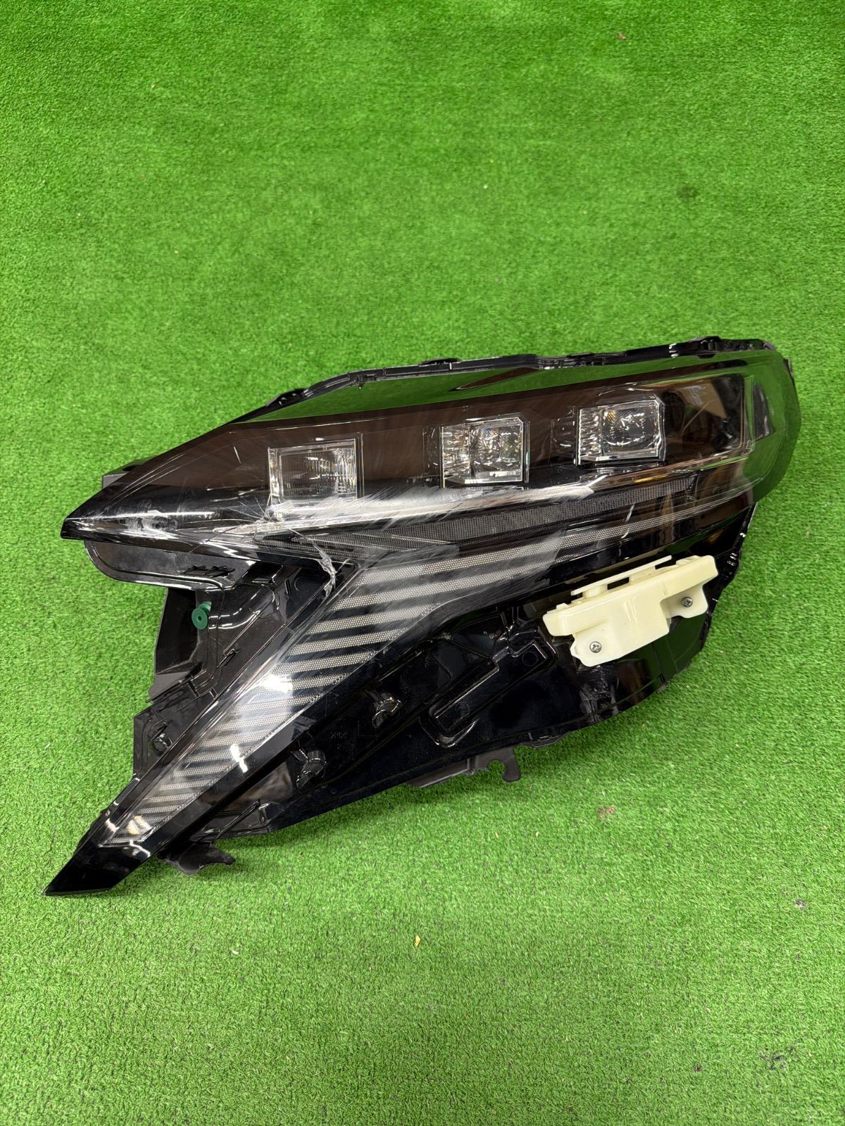 日産 サクラ B6AW 純正 左側 ヘッドライト KOITO 100-2378J (611
