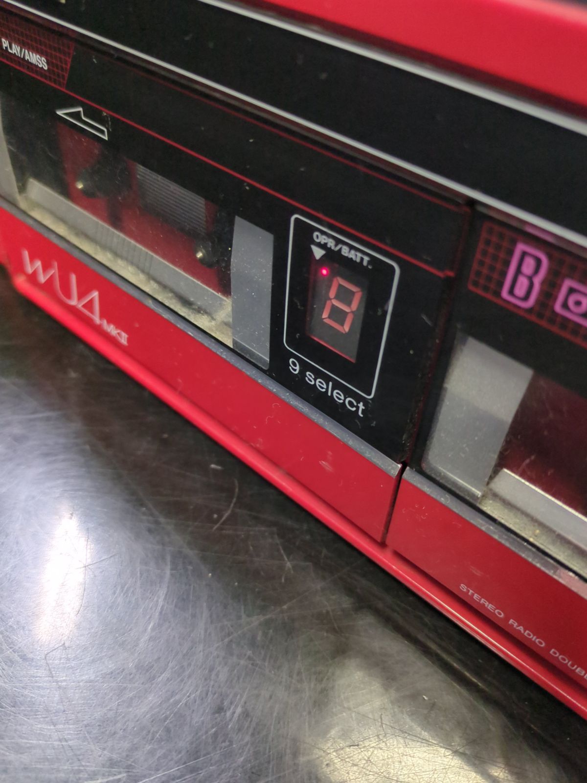 D39488】SANYO サンヨー MR-WU4 MKⅡ(R) ラジカセ 赤 動作未確認につき