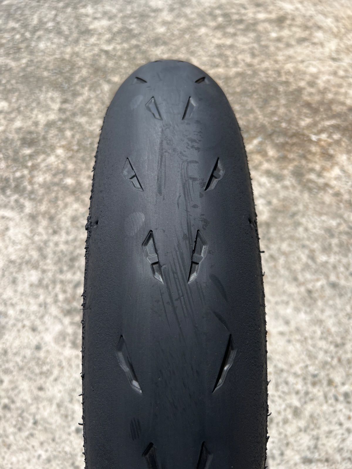 ミシュラン 120⁄70ZR17 パワーカップ2 (バイク用タイヤ) 価格比較