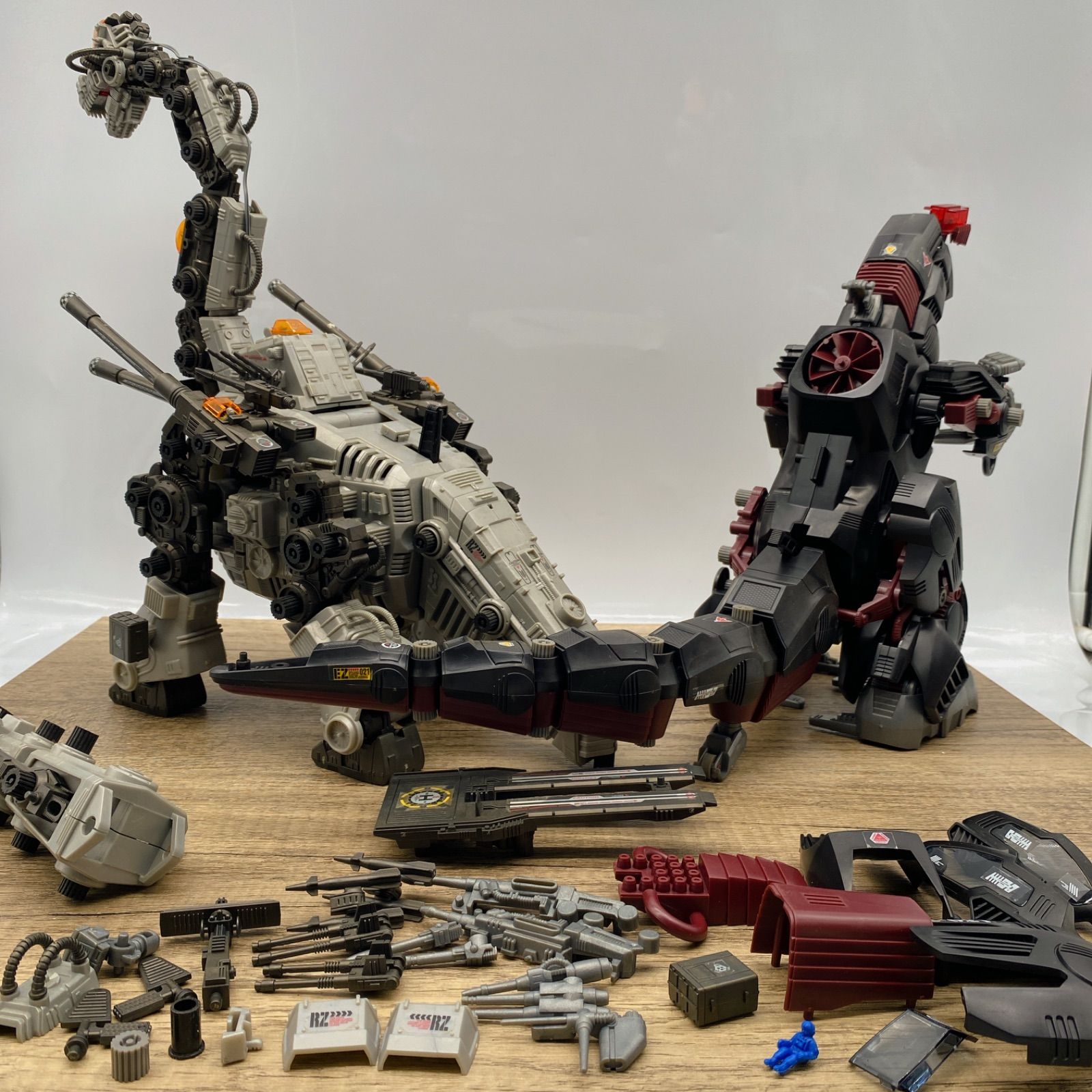 R-0237【ジャンク品】◇ TOMY ZOIDS 037 / ウルトラザウルス型