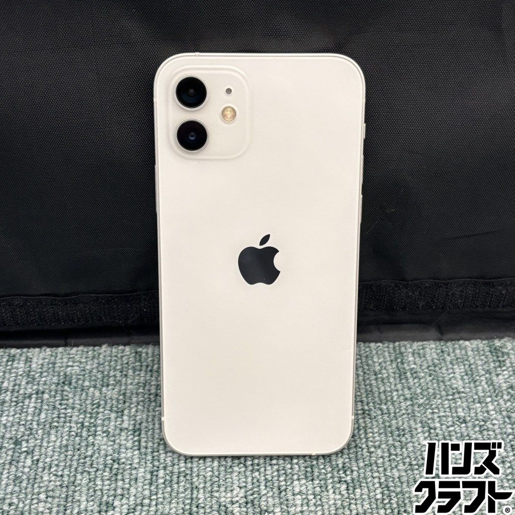 iPhone12 64GB ホワイト SIMロック解除済 - メルカリ