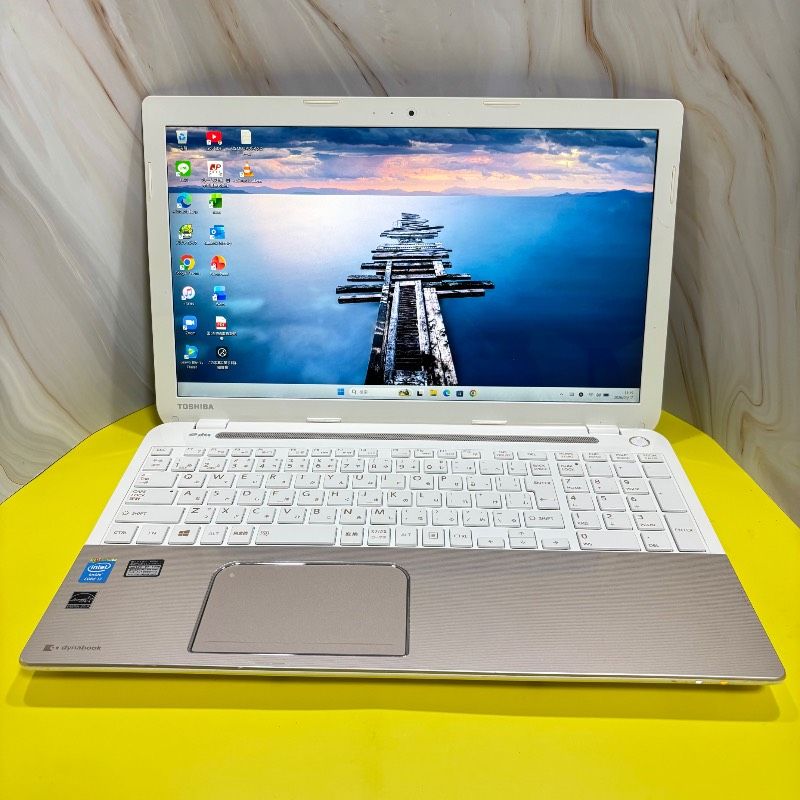 美品dynabook Core i7 SSD Win11 Office - メルカリ