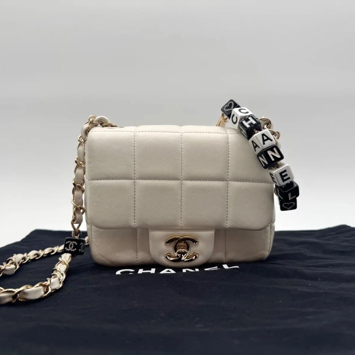 大人気✨CHANEL シャネル ショルダーバッグ ターンロック ココマーク
