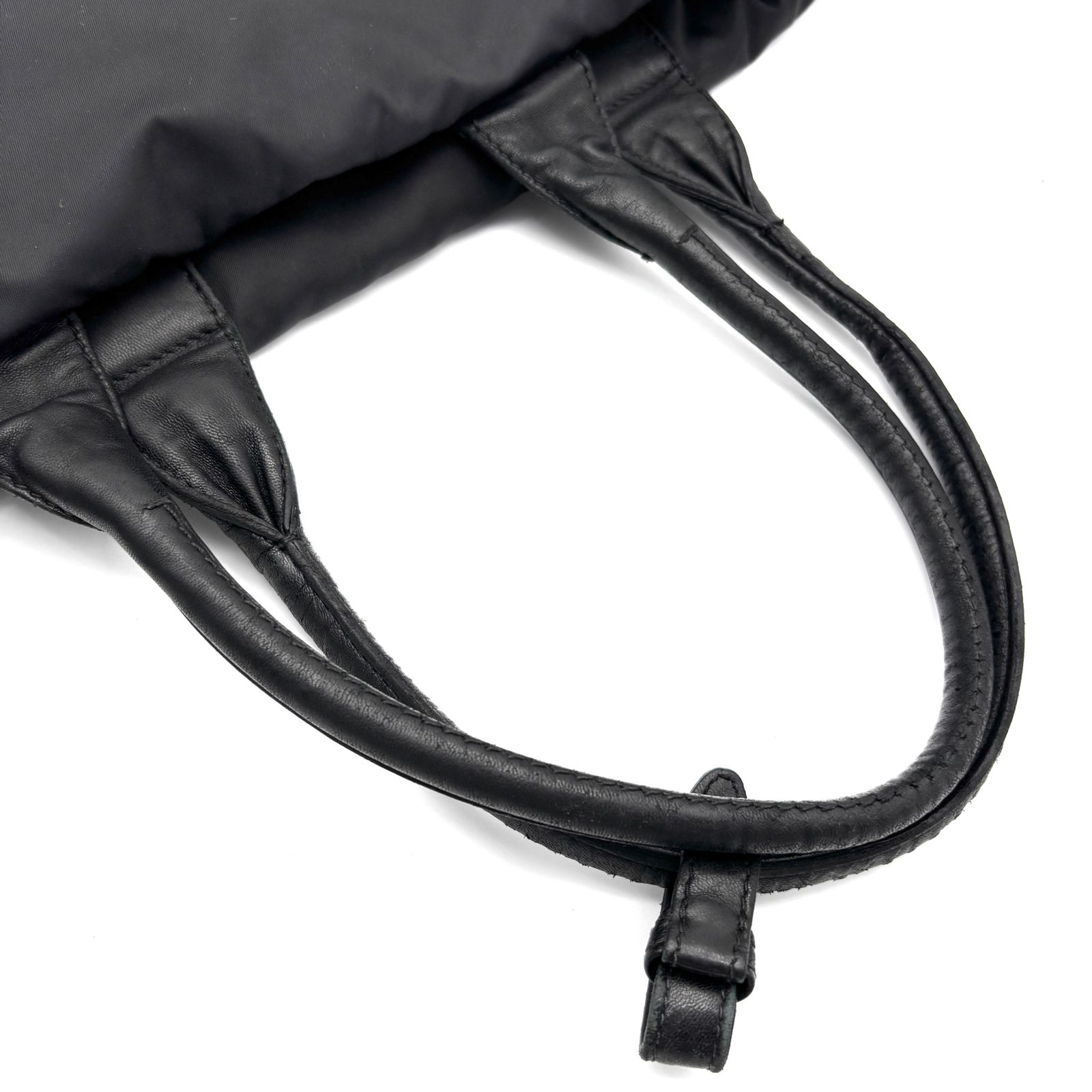 【極美品】プラダ ナイロン 2way ビジネスバッグ 三角ロゴ 白タグ ブラック 極美品】プラダ ナイロン 2way ビジネスバッグ 三角ロゴ 白タグ