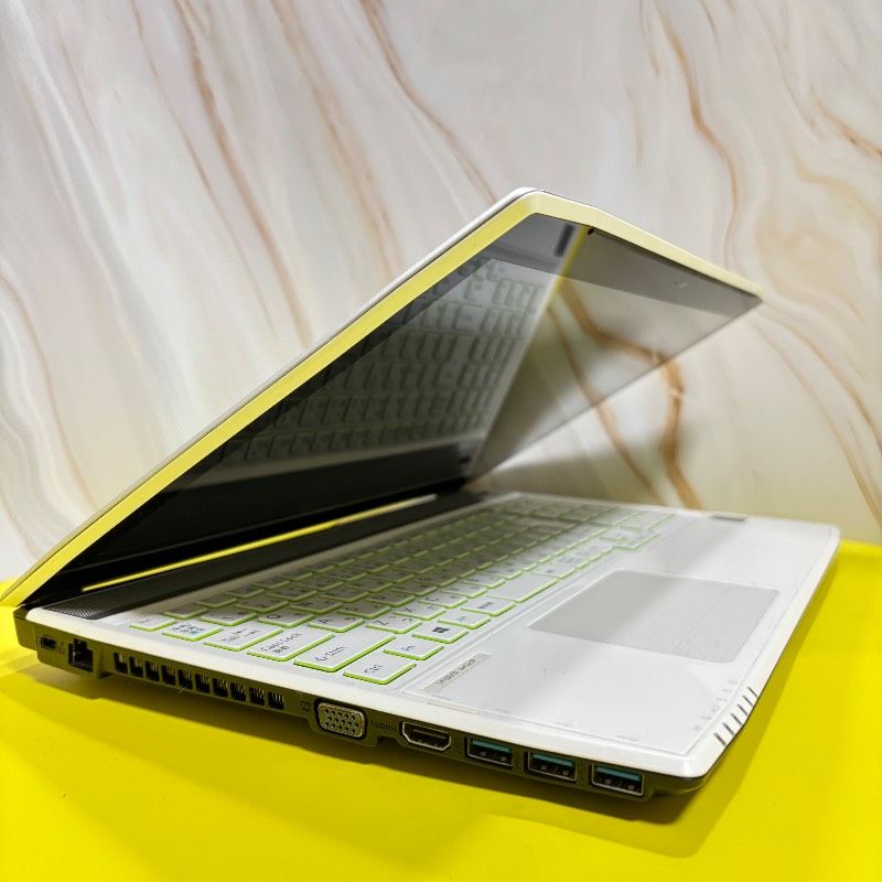 タッチパネル✨️Windows11/Corei7/SSD/富士通ノートパソコン タッチパネルCorei7 富士通ノート Win11 SSD カメラ付 - メルカリ