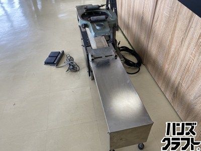 【中古現状品】日立　PF60F2　超仕上げカンナ ベビー超仕上げ ※ベルト回転のみ確認 【ハンズクラフト宮崎新名爪店】 □【送料無料】【中古現状品】日立 PF60F2 超仕上げカンナ ベビー超