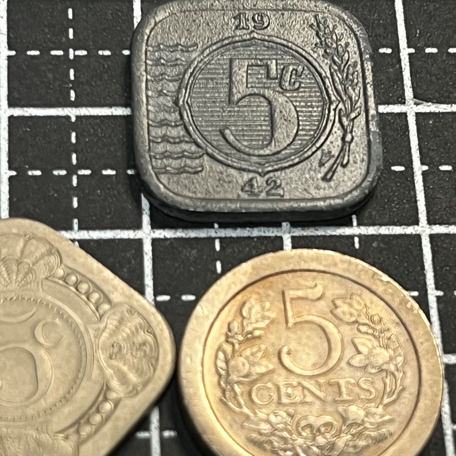 古銭まとめ】オランダ 5セント 3枚セット 1907年丸型＋黄銅四角型