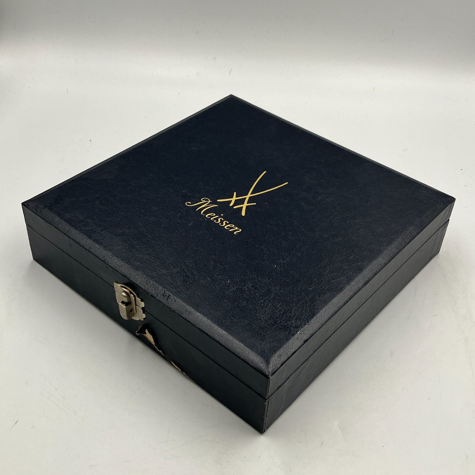  0407-05 マイセン 1995年 メモリアルプレート ガチョウを盗んだキツネさん 直径18.5cm 箱 スタンド付 Meissen ドイツ民謡 木製雑貨 置物 インテリア小物