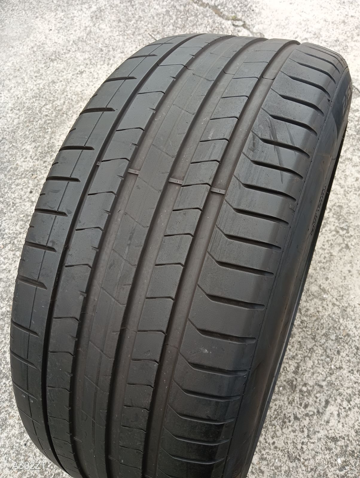 ピレリ P ZERO PZ4 ４輪 275/45R21　1本　 D4-7