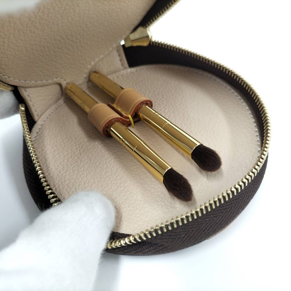 Buy from Japan Easily