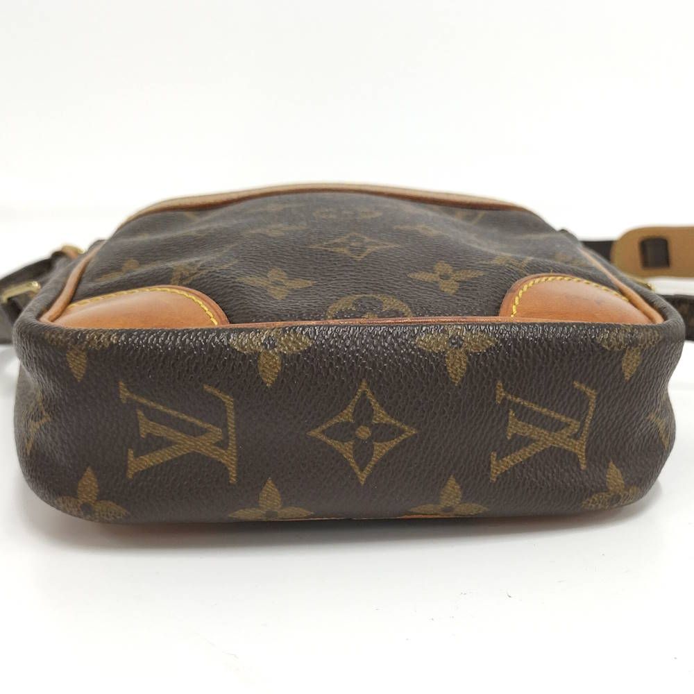 Buy from Japan Easily