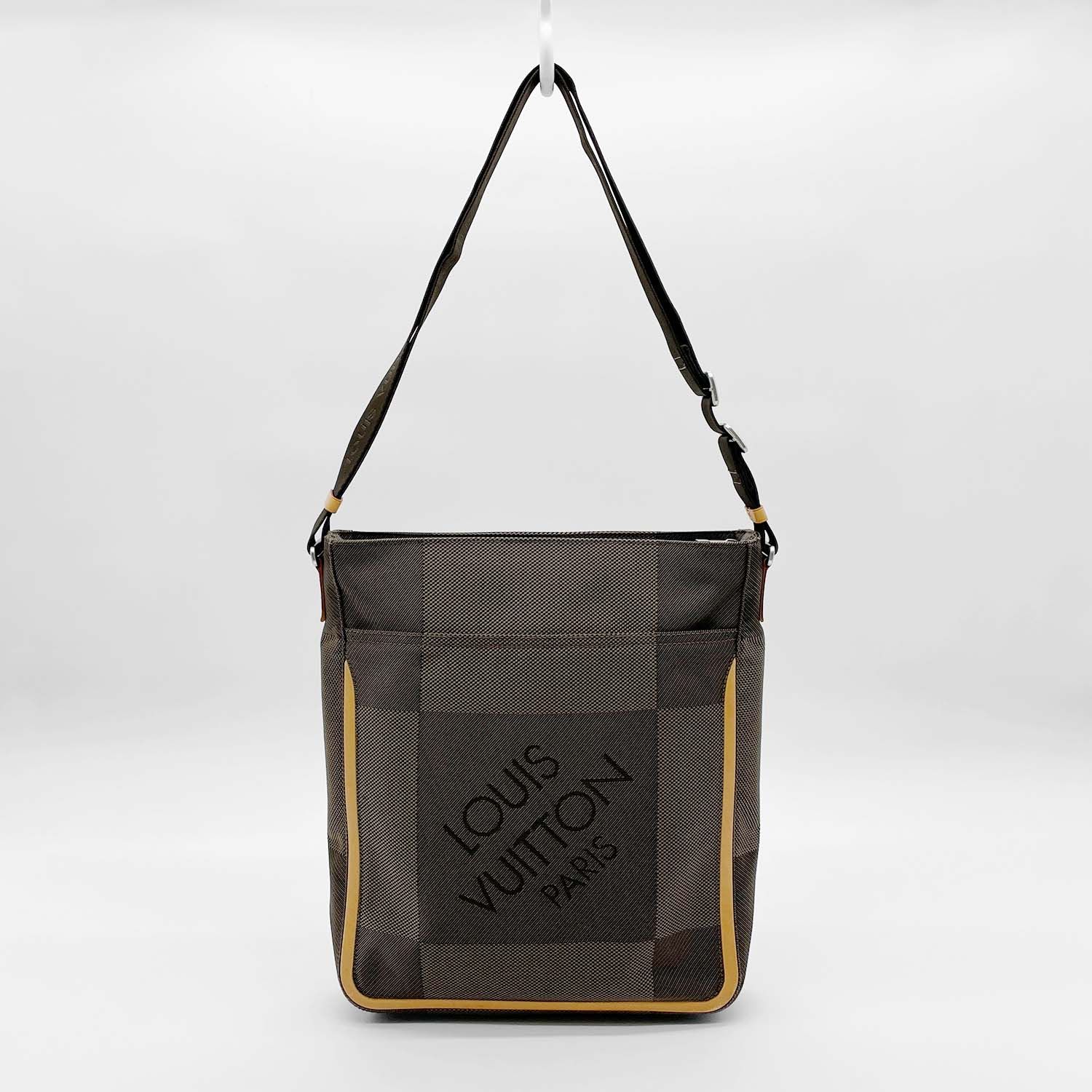 LOUIS VUITTON ルイヴィトン ショルダーバッグ コンパニョン M93046 