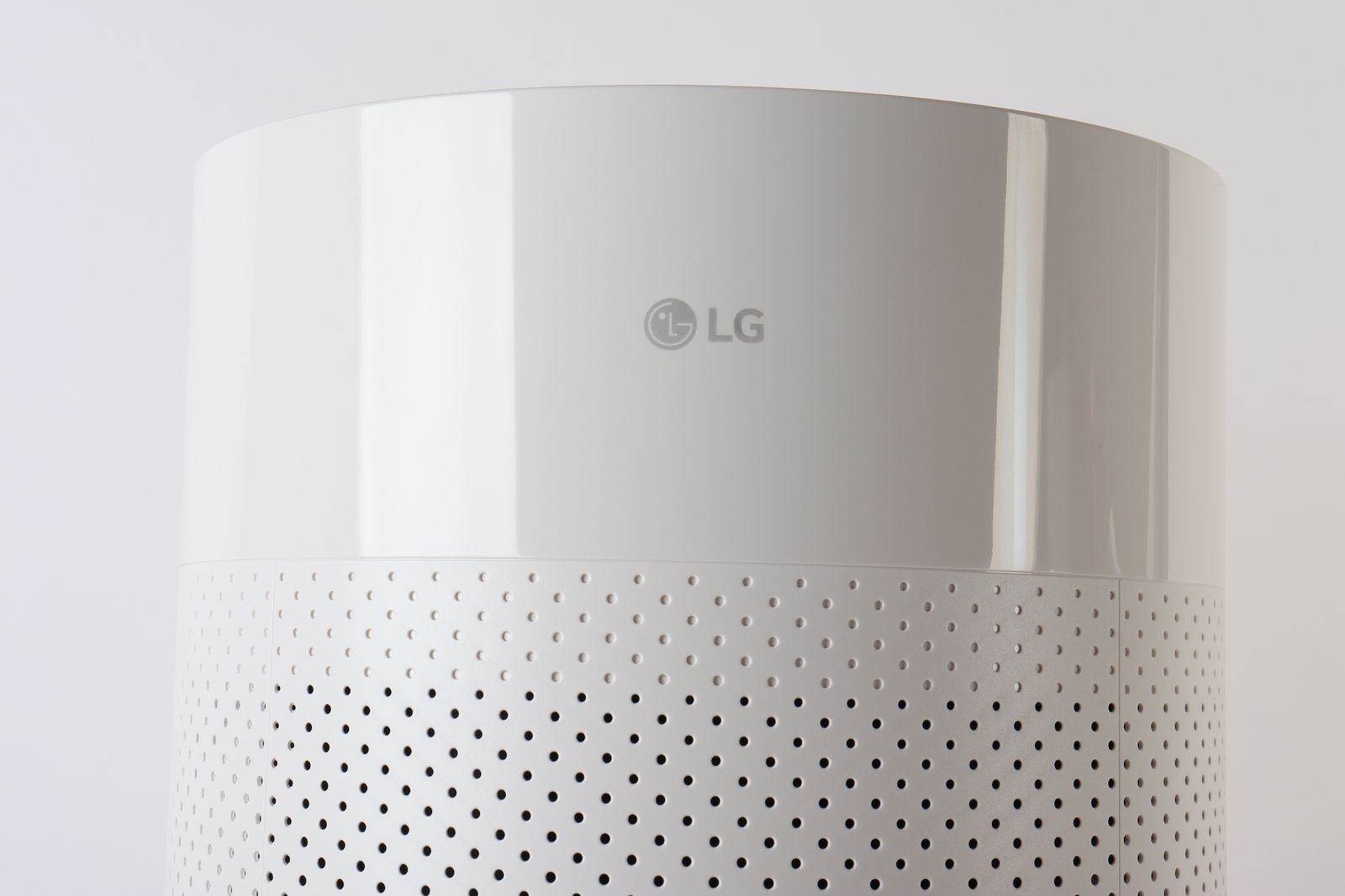 LG PuriCare™ AeroHit 空気清浄機 AS357GW50 2025年製 未使用品 R2604