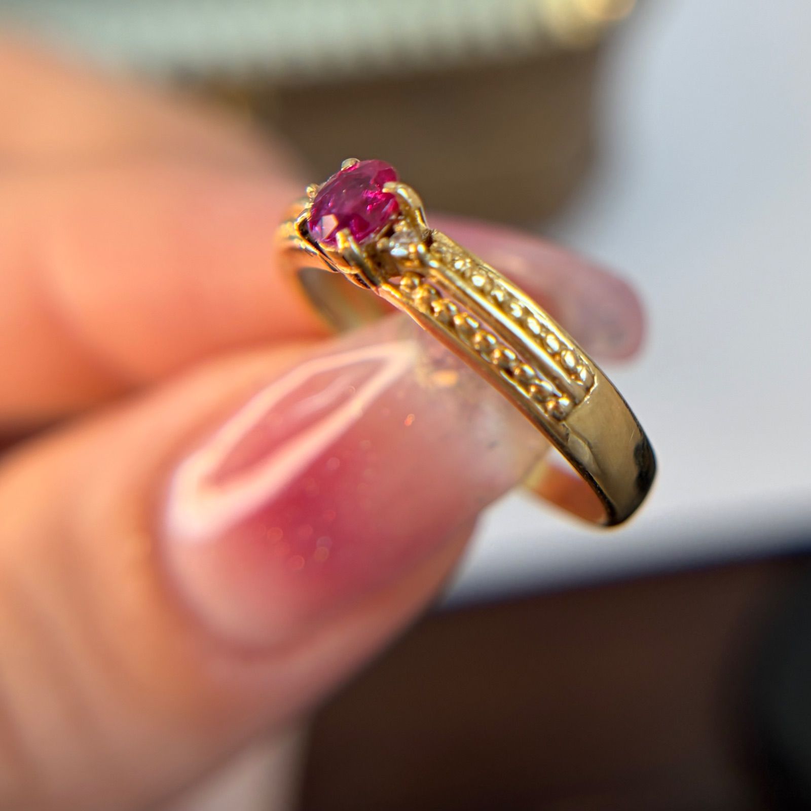 買取店】K18 天然ルビー 0.22ct ダイヤモンド リング 12.5号 2.5g