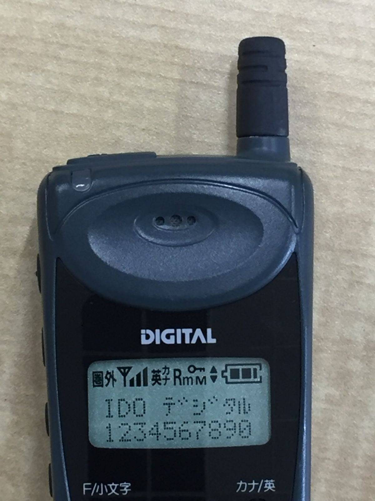 スマートフォン・携帯電話 モックアップ IDO DIGITAL by SANYO M263