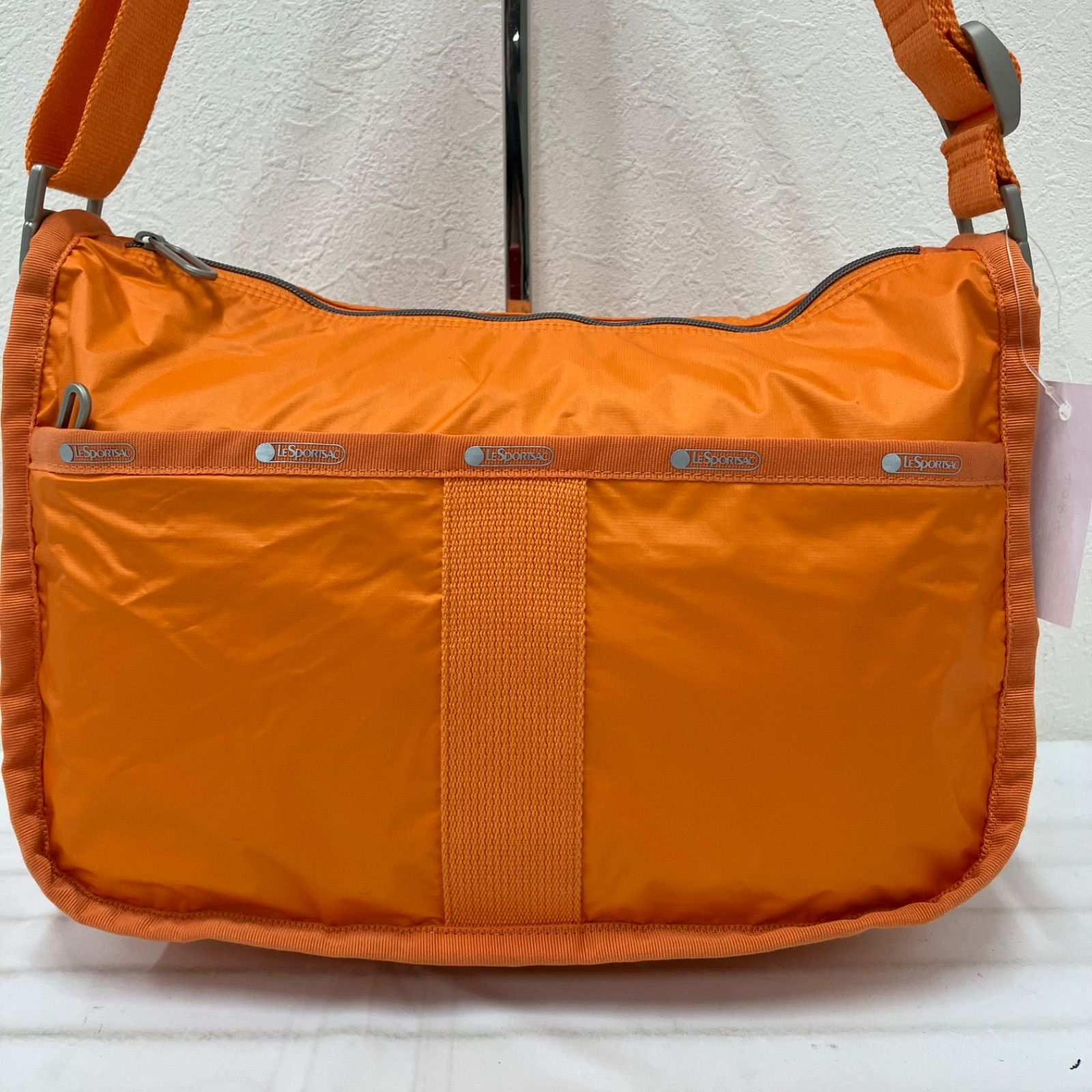 2084 LeSportsac レスポートサック ショルダーバッグ 斜めがけ 紐調節 
