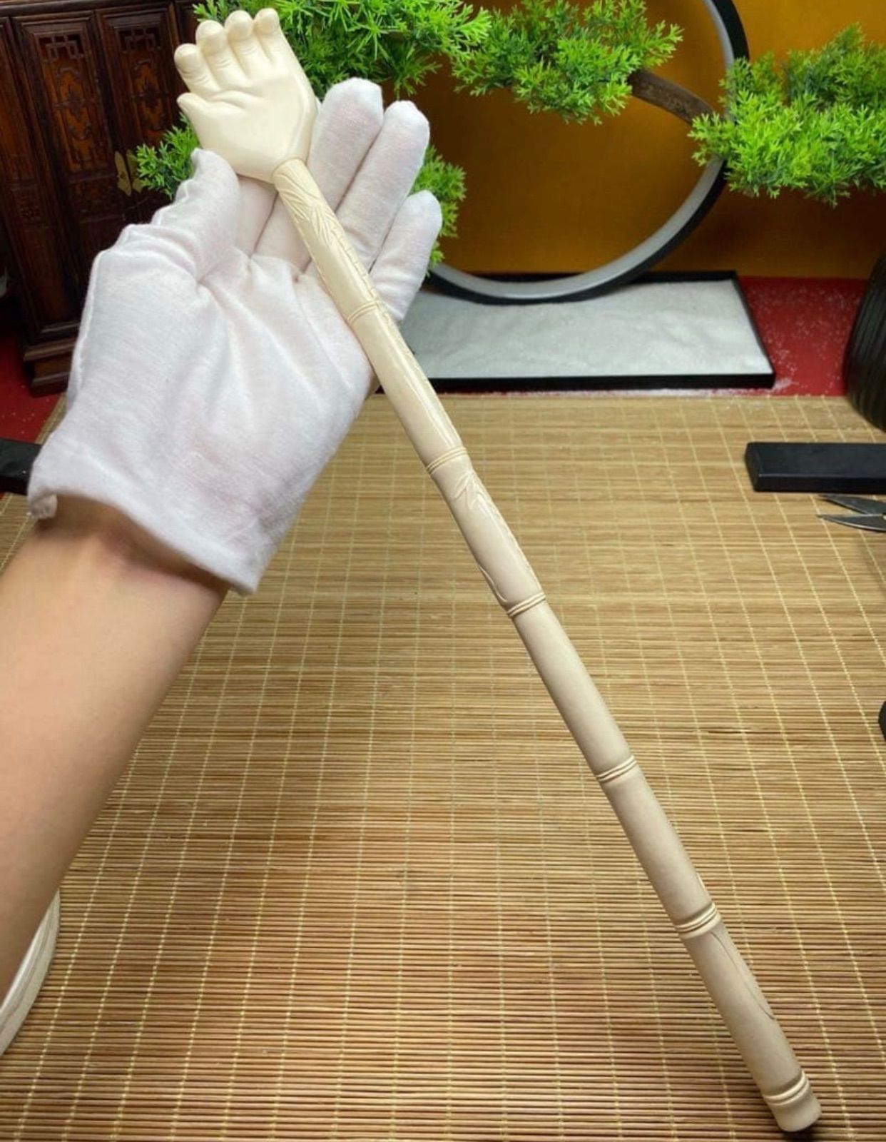 天然マンモス牙美しい手作り彫刻　孫の手　痒み搔き棒 64,900円
