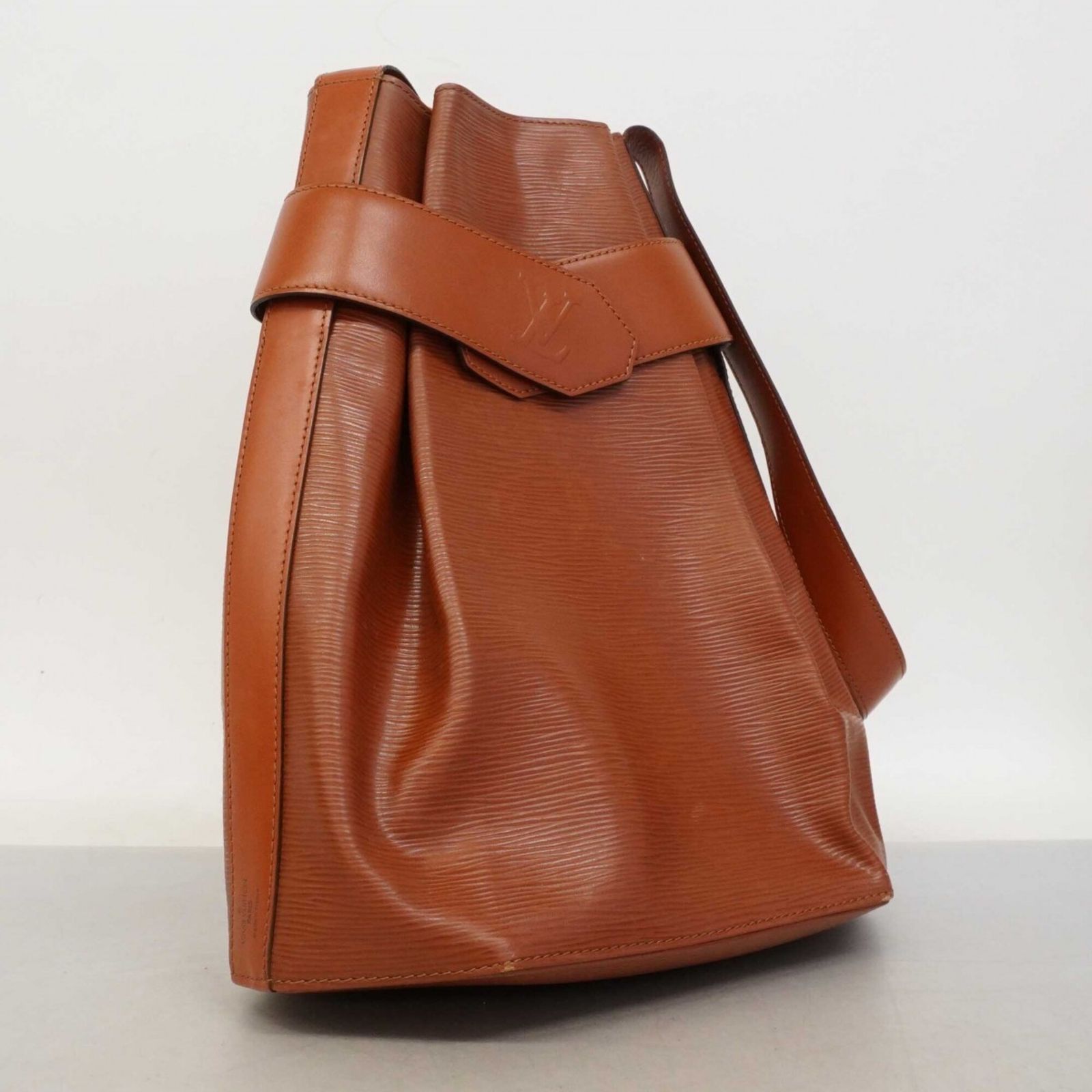 ルイ・ヴィトン(Louis Vuitton) ルイ・ヴィトン ショルダーバッグ エピ 