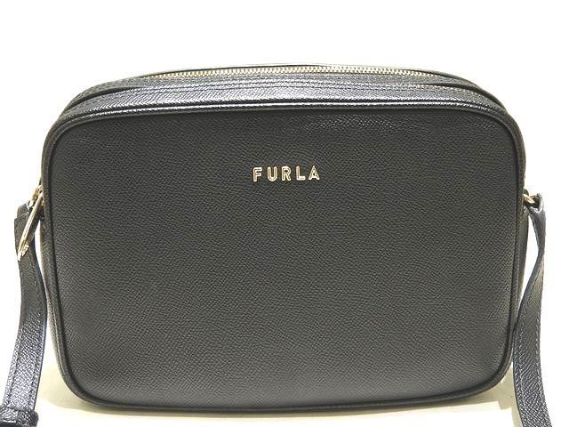 ✨美品✨ FURLA フルラ　リリー　Lili カメラバッグ　ショルダーバッグ FURLA フルラ LILLI リリー ショルダーバッグ カメラバッグ 黒