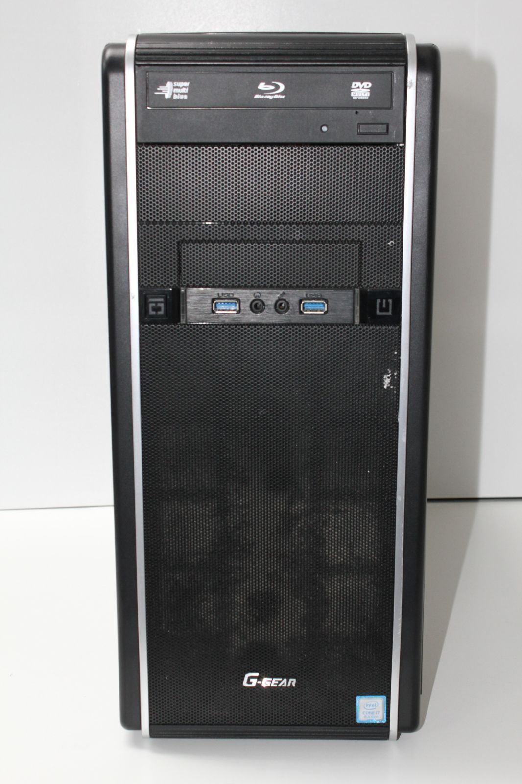 G‐GEAR(ツクモ)i7-8086K 32GB 512TB 1070Ti l_yk_g-gear_neo_cm690-3-01.jpg