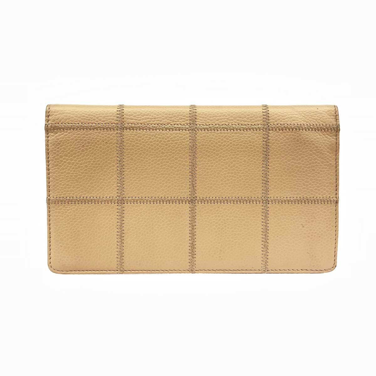 CHANEL シャネル 二つ折り長財布 ソフトキャビアスキン/シール有10番台
