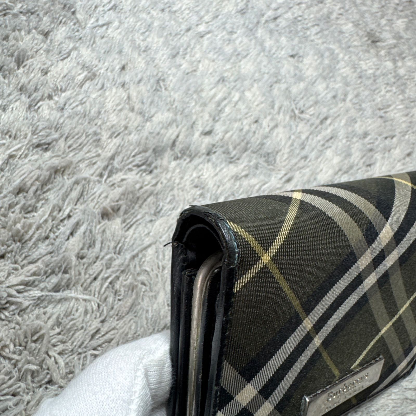 BURBERRY BLUE LABEL バーバリー 二つ折り財布 ノバチェック がま口