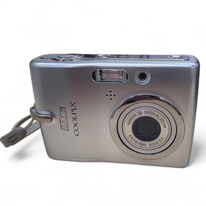 Nikon COOLPIX L11 電池式コンパクトカメラ ニコン - メルカリ