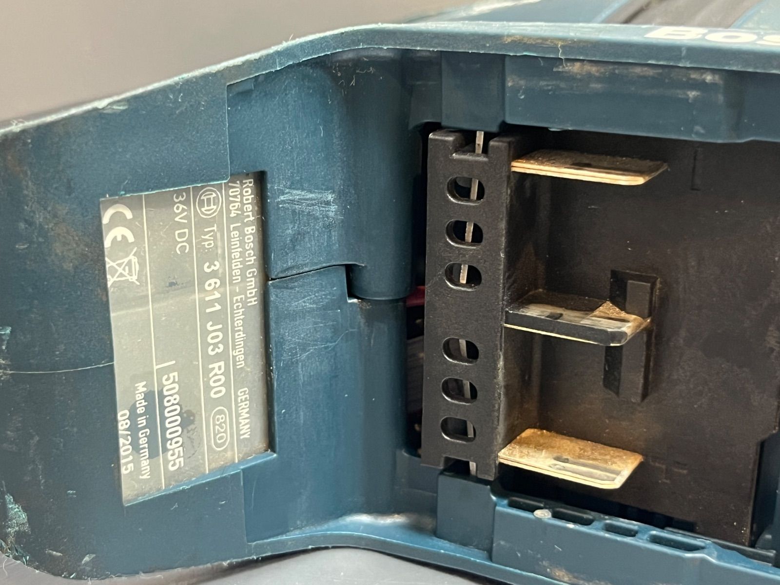 BOSCH 36V バッテリーハンマードリル フルセット品 GBH36V-LIY Professional バッテリー2個、充電器、ケース、他 ボッシュ 充電式ハンマードリル BOSCH 36V バッテリーハンマードリル フルセット品 GBH36V-LIY Professional バッテリー2個、充電器、ケース、他 ボッシュ 充電式ハンマードリル