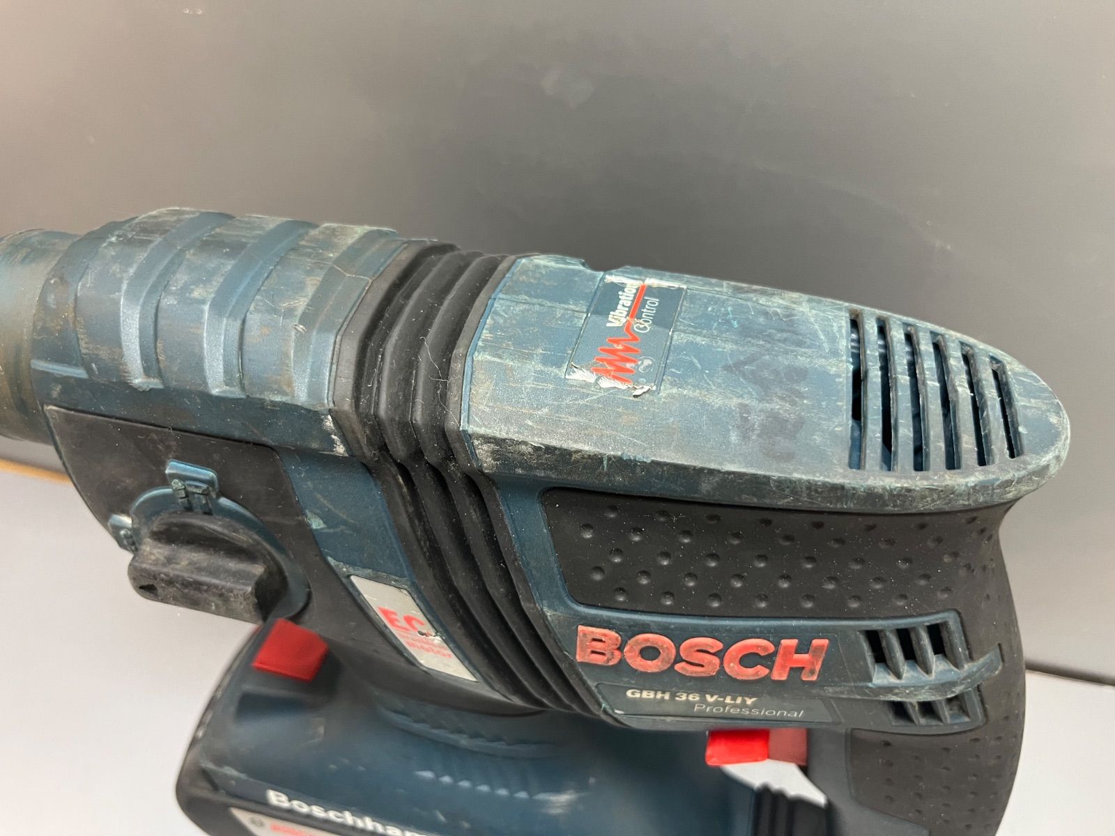 BOSCH 36V バッテリーハンマードリル フルセット品 GBH36V-LIY Professional バッテリー2個、充電器、ケース、他 ボッシュ 充電式ハンマードリル BOSCH 36V バッテリーハンマードリル フルセット品 GBH36V-LIY Professional バッテリー2個、充電器、ケース、他 ボッシュ 充電式ハンマードリル