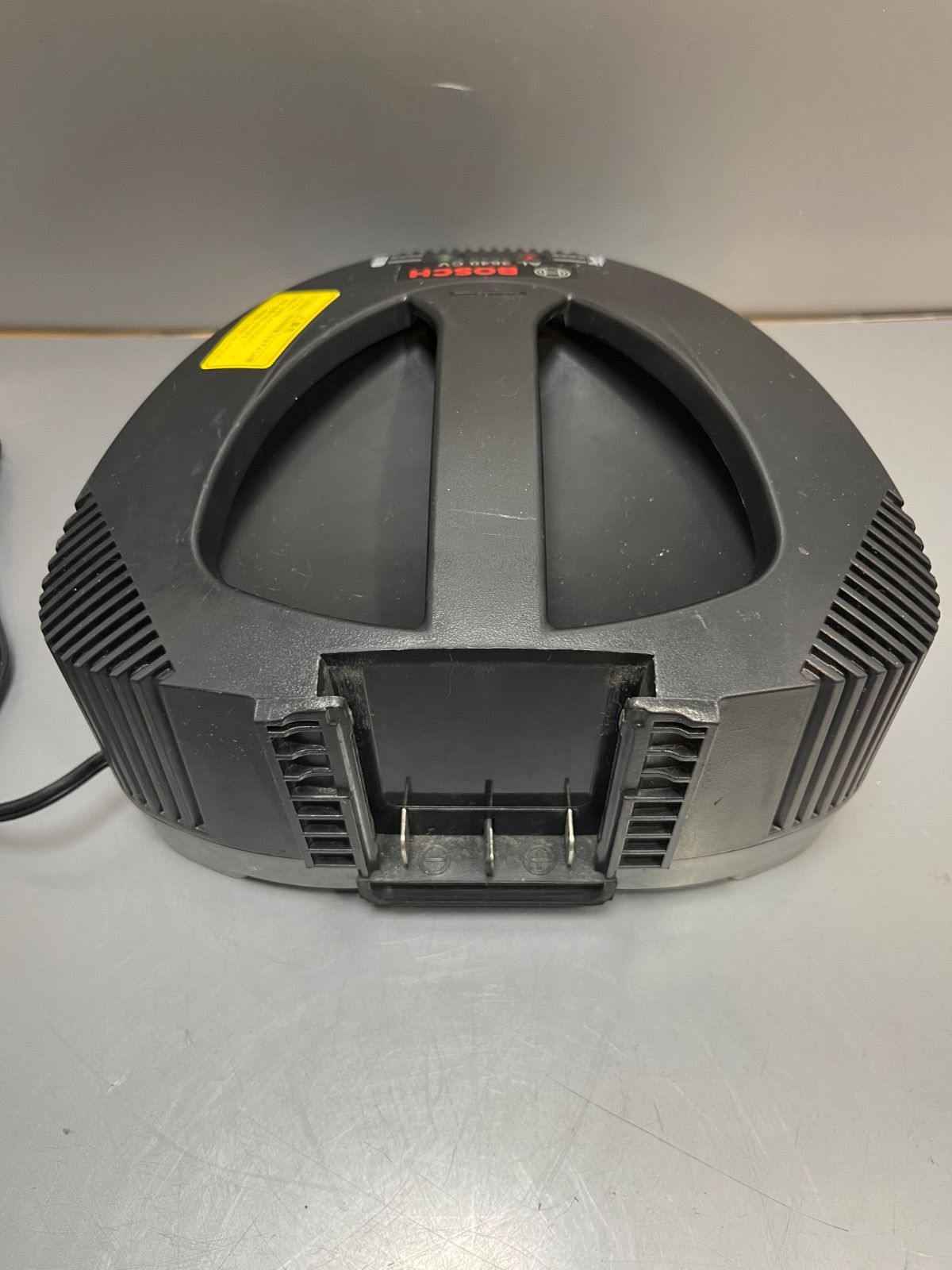 BOSCH 36V バッテリーハンマードリル フルセット品 GBH36V-LIY Professional バッテリー2個、充電器、ケース、他 ボッシュ 充電式ハンマードリル BOSCH 36V バッテリーハンマードリル フルセット品 GBH36V-LIY Professional バッテリー2個、充電器、ケース、他 ボッシュ 充電式ハンマードリル