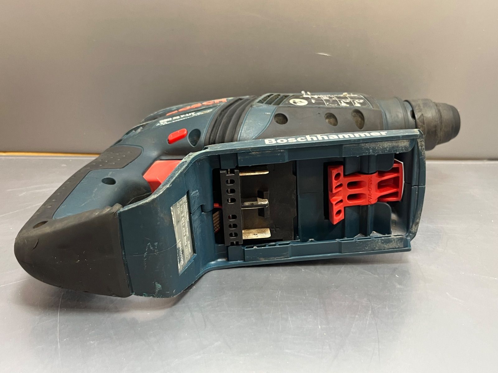 BOSCH 36V バッテリーハンマードリル フルセット品 GBH36V-LIY Professional バッテリー2個、充電器、ケース、他 ボッシュ 充電式ハンマードリル BOSCH 36V バッテリーハンマードリル フルセット品 GBH36V-LIY Professional バッテリー2個、充電器、ケース、他 ボッシュ 充電式ハンマードリル