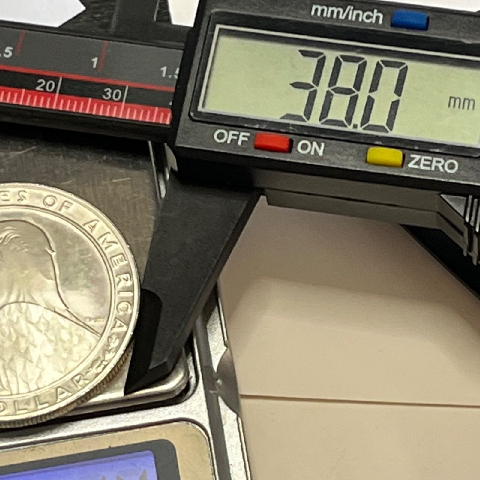 銀貨】1983年 アメリカ ロサンゼルスオリンピック記念 1ドル銀貨 .900